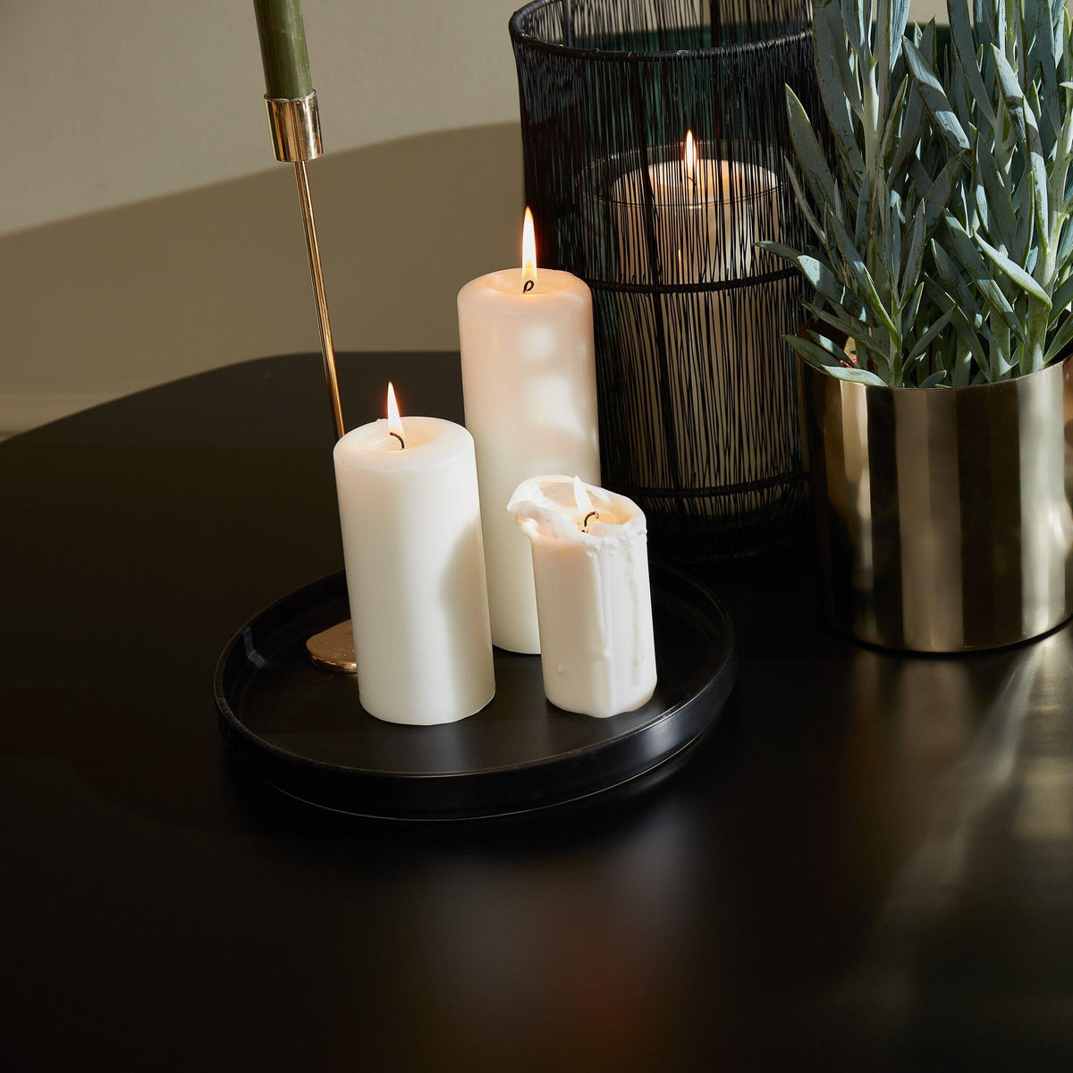 Lua Noir Black Dining Table - Extendable