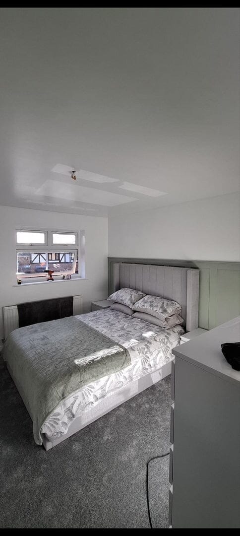 OUTLET -