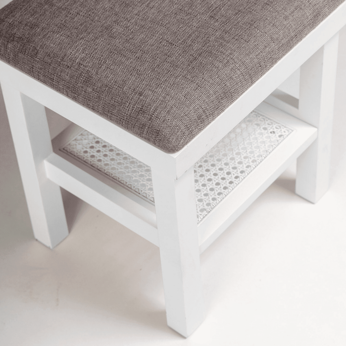 OUTLET - Charlie White Dressing Table