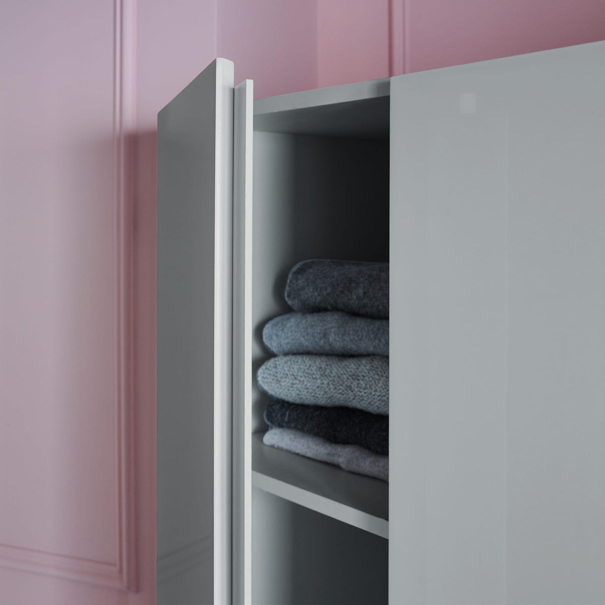 OUTLET - Clemmie Double Wardrobe - High Gloss - Grey