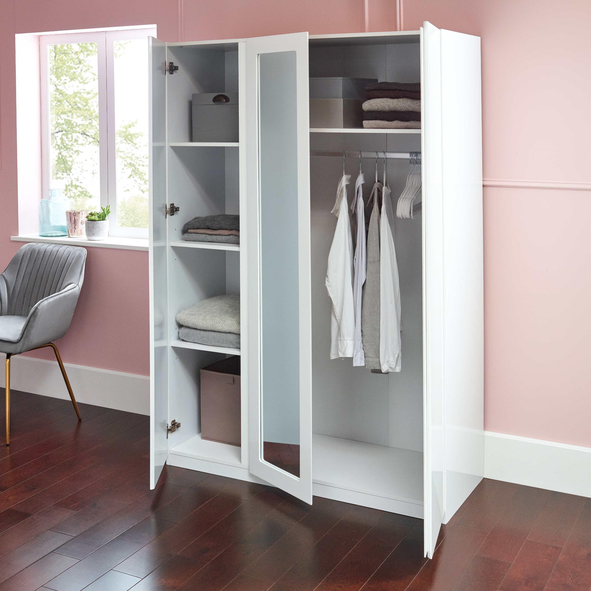 Outlet - Clemmie triple wardrobe - high gloss - white