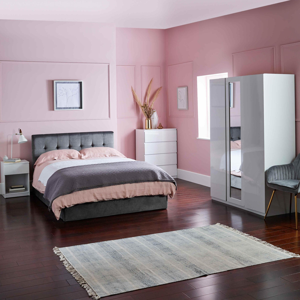 Outlet - Clemmie triple wardrobe - high gloss - white