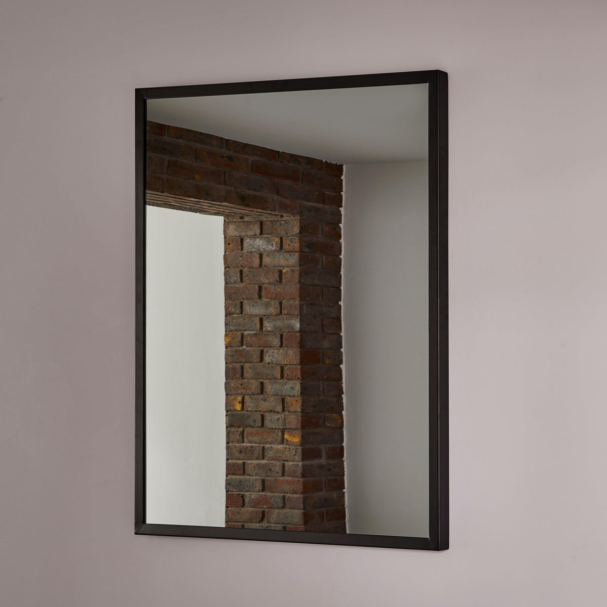 Outlet - Harris Metal Black Mirror
