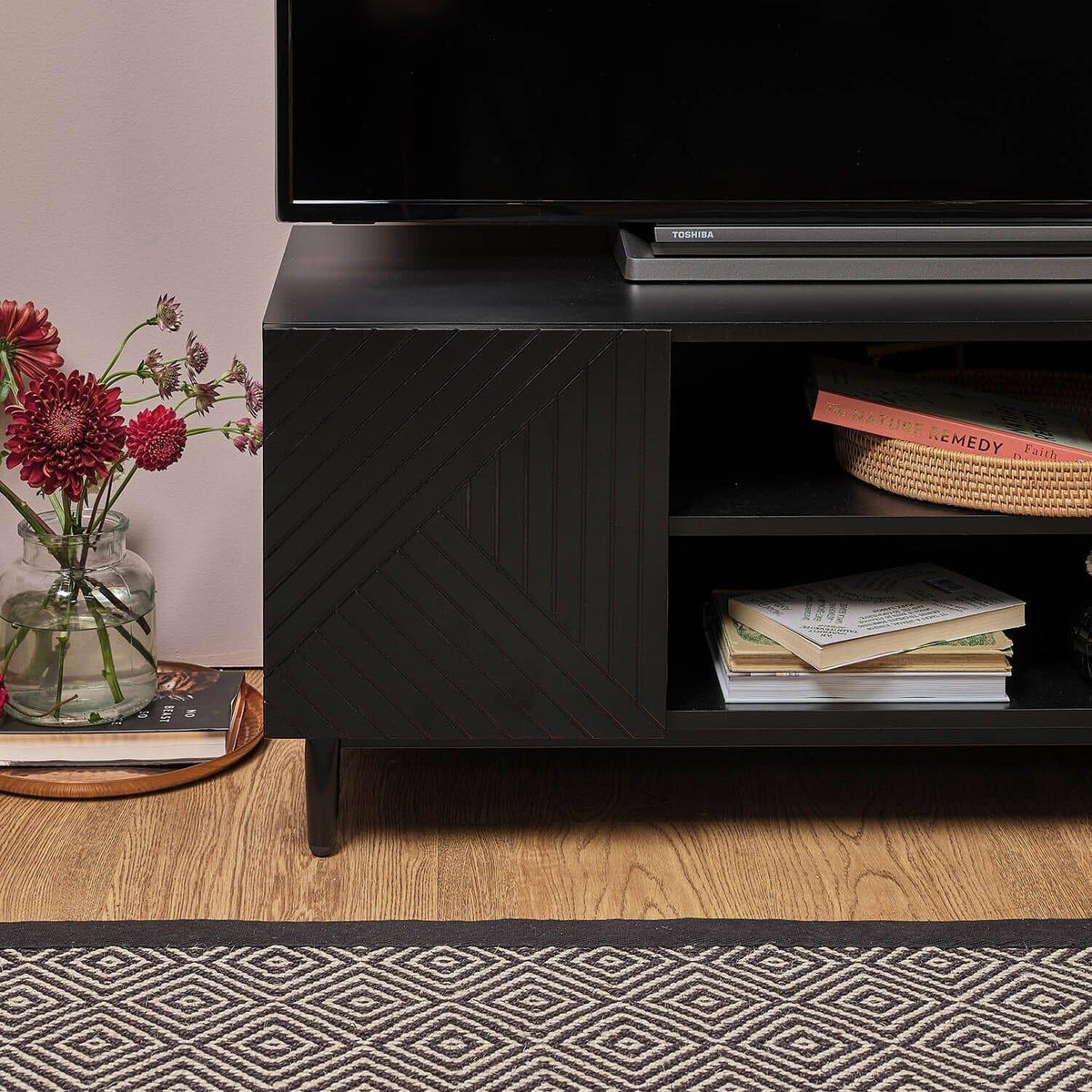 OUTLET - Jack Black TV Unit