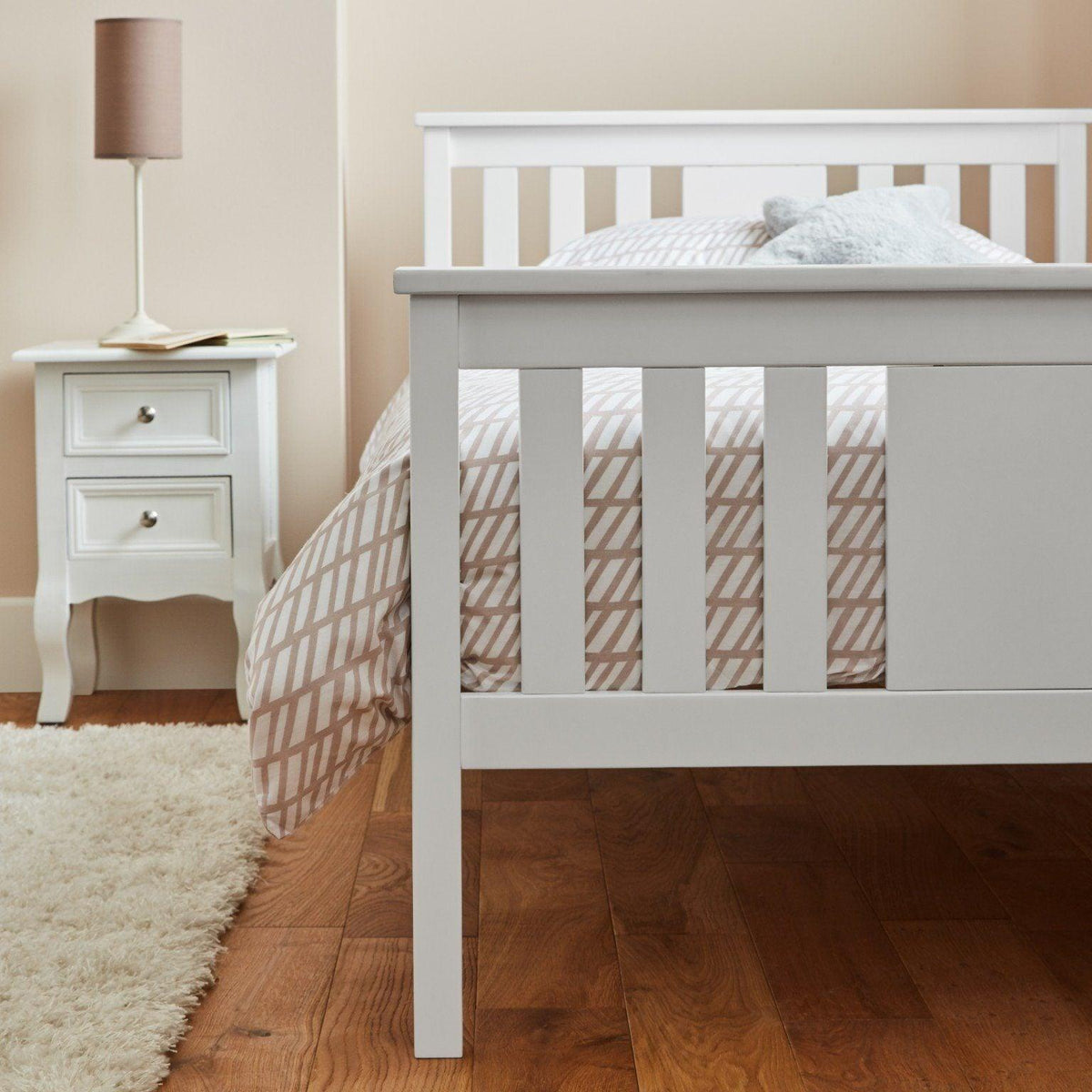 Outlet - Lisa Single Wooden Bed - White
