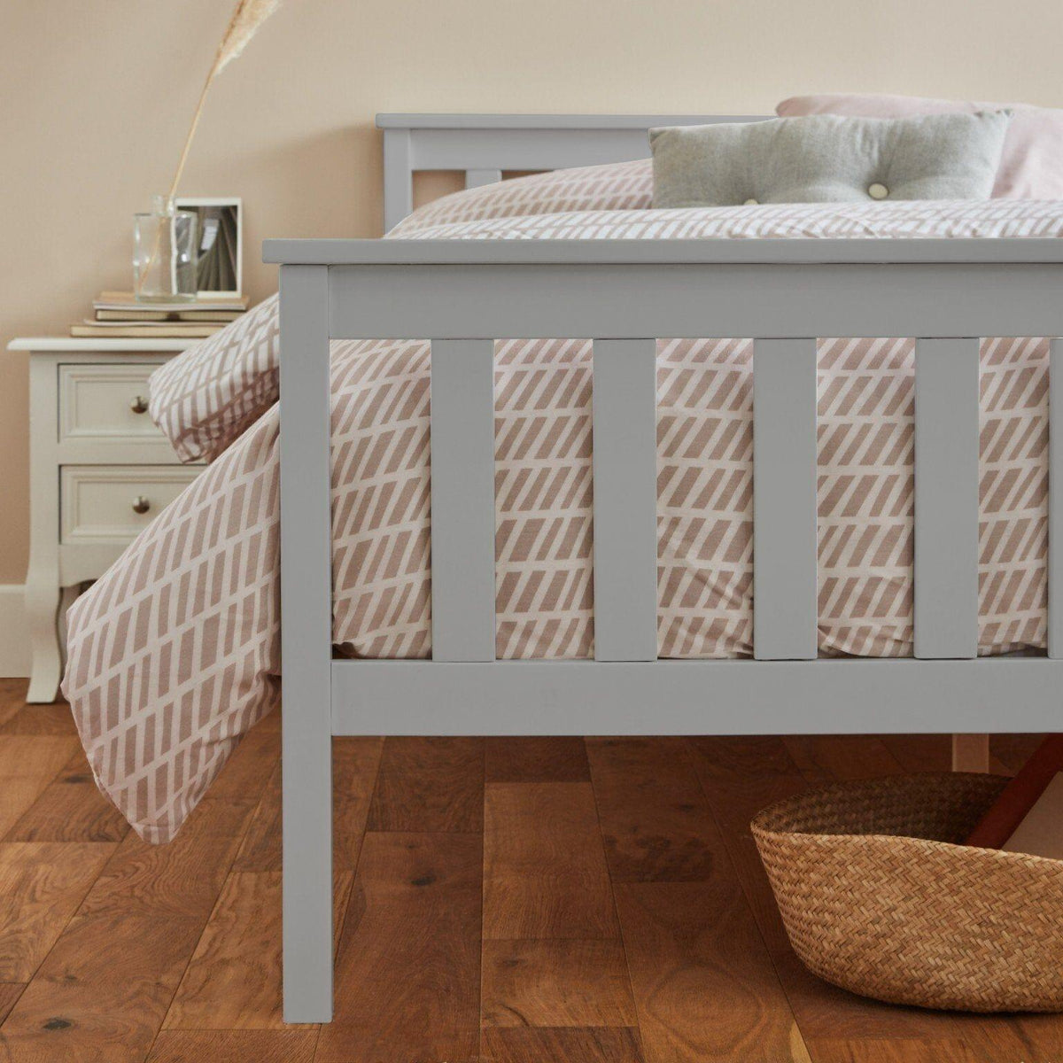 Outlet - Lisa Wooden Double Bed Frame - Grey