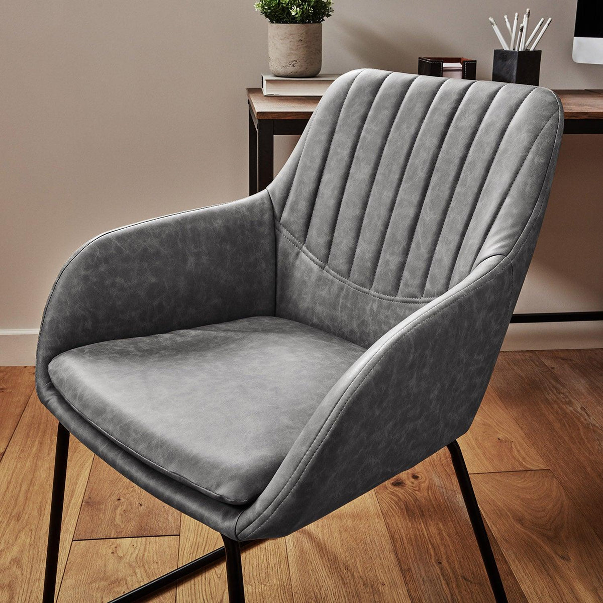 OUTLET - Sheffield Office Faux Leather Chair - Grey with Black Legs