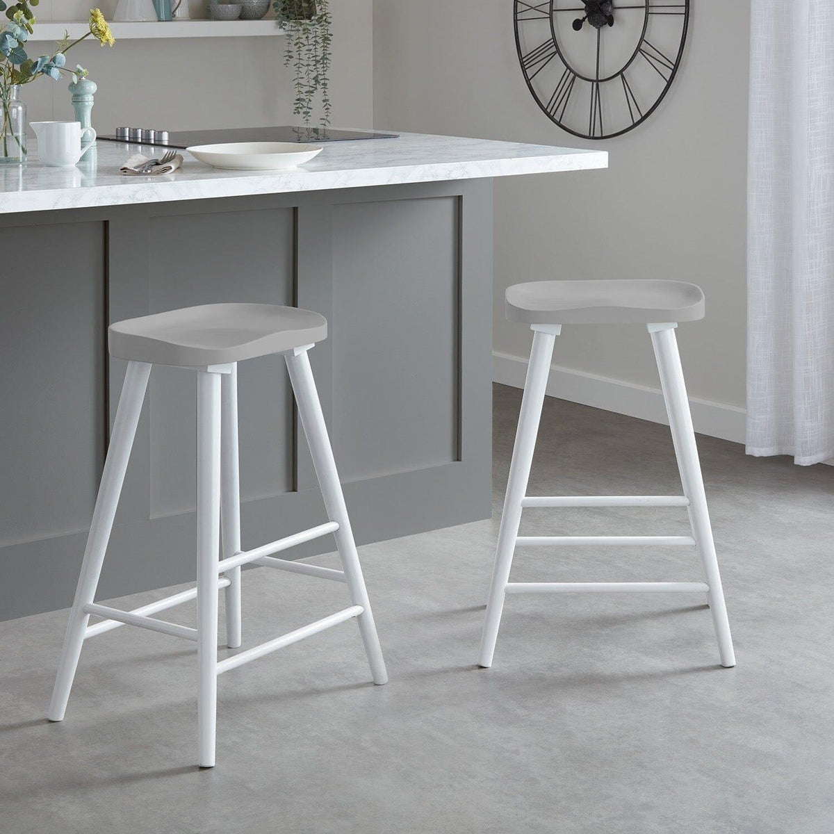 Outlet - Silvester bar stool - white frame with grey top