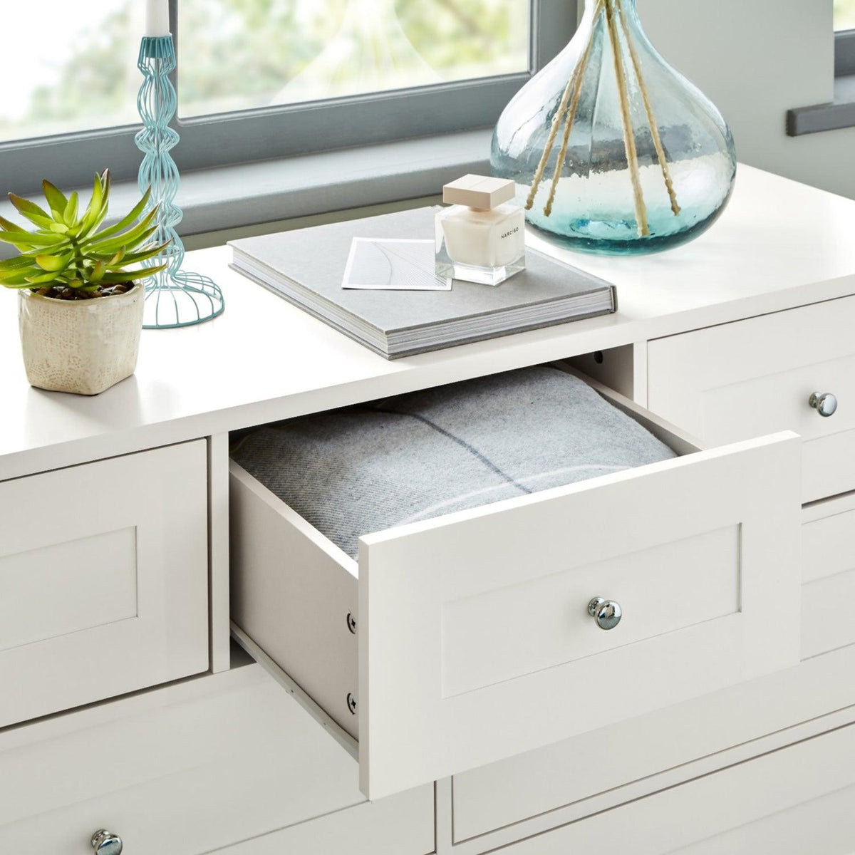 OUTLET - Stevie 7 Drawer Chest of Drawers - White