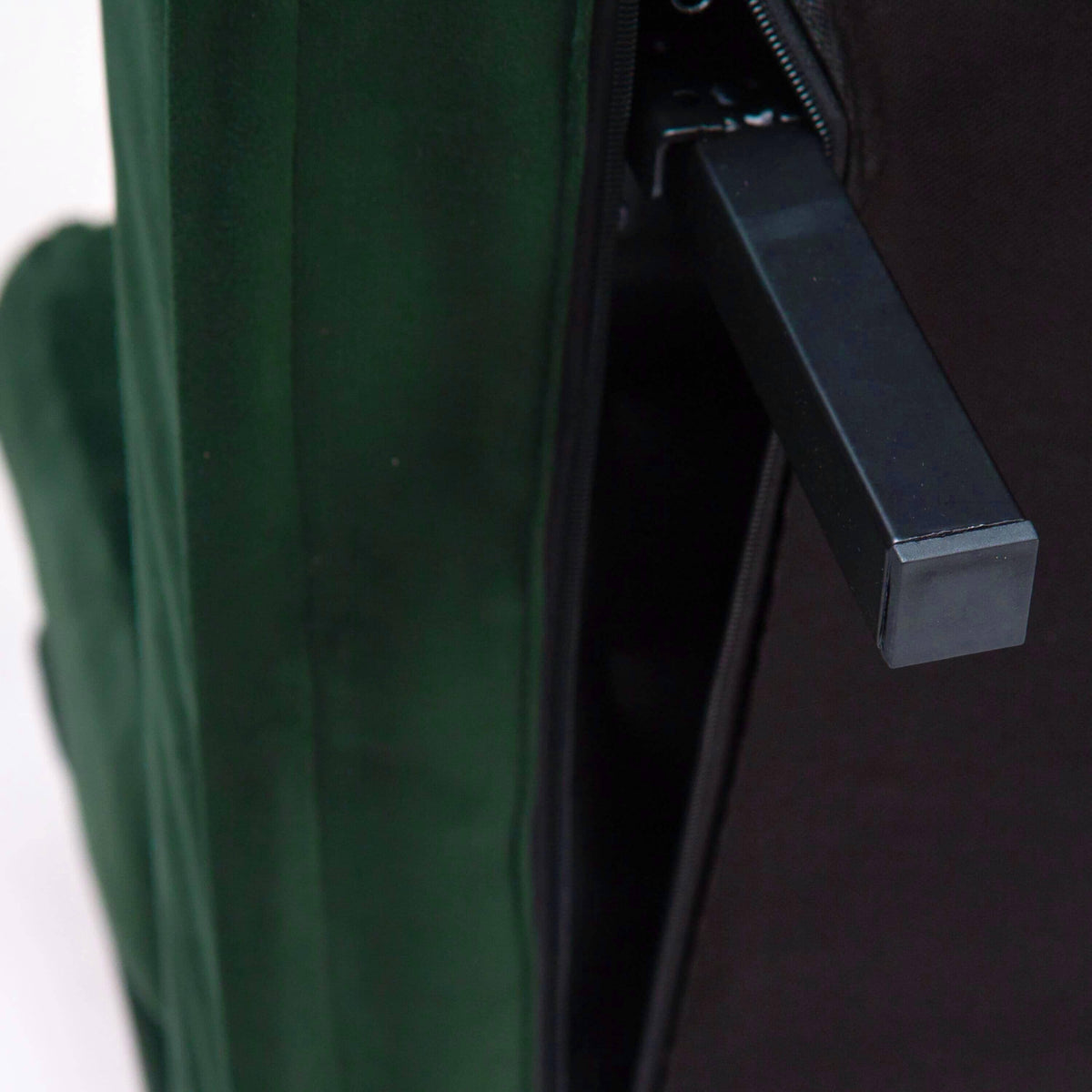 OUTLET - Una 2 Seater Double Sofa Bed - Green Velvet