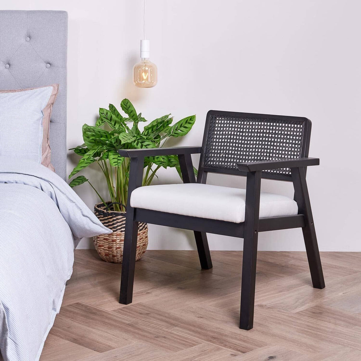 Outlet - Willow Armchair Stained Black