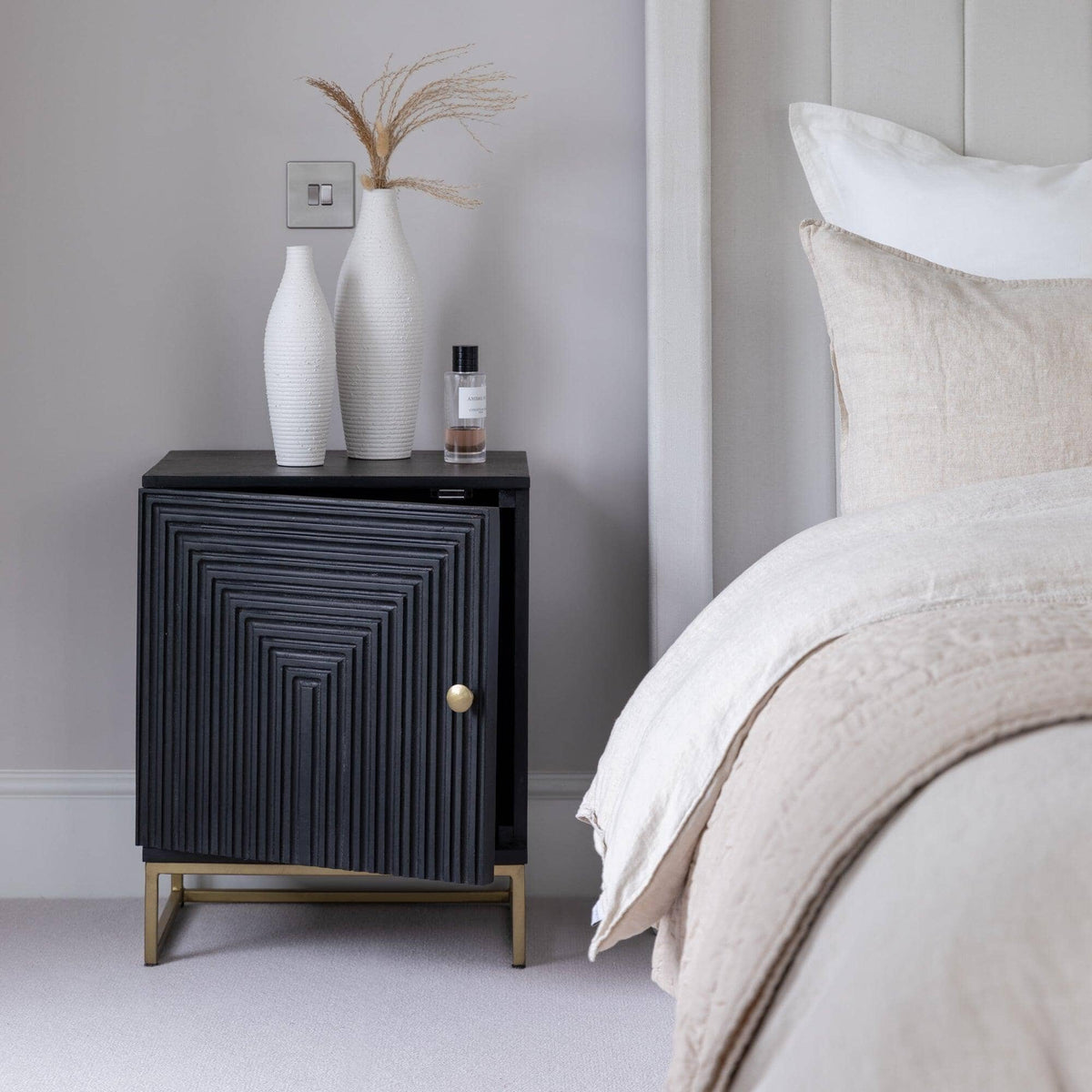 Outlet - Rayna Bedside Table - Jet Black