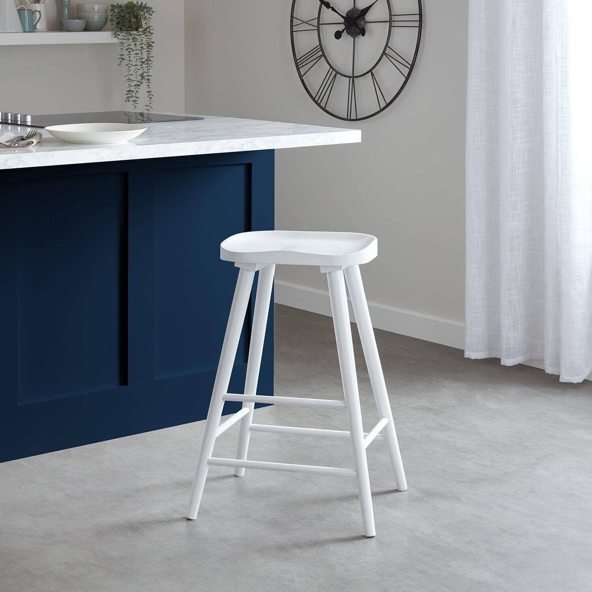 OUTLET - Silvester White Bar Stool