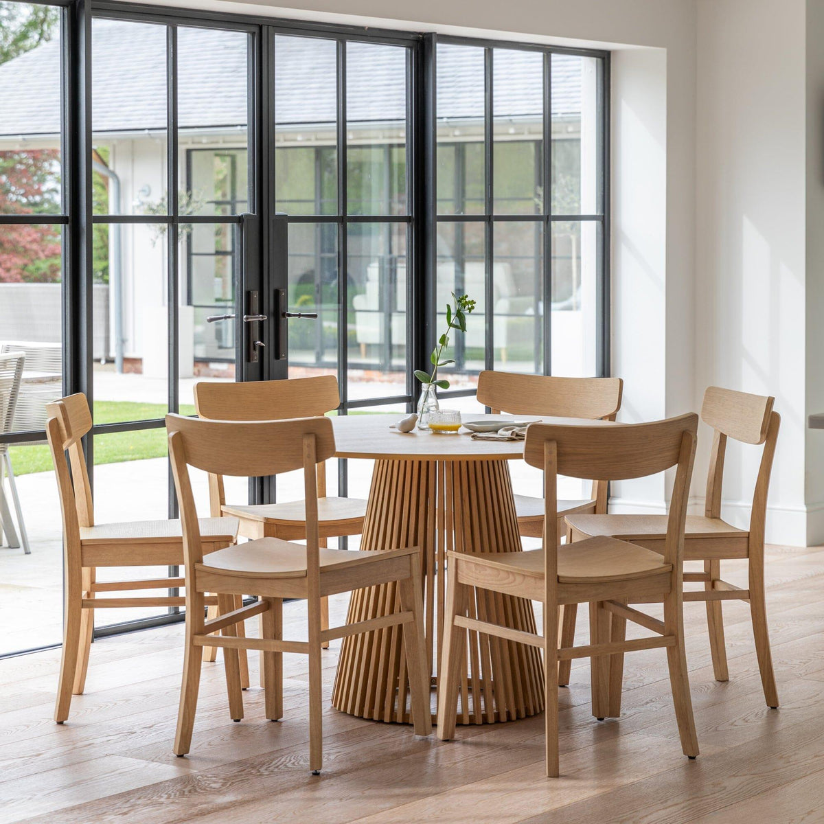 OUTLET - Willow Pale Oak Round Dining Table