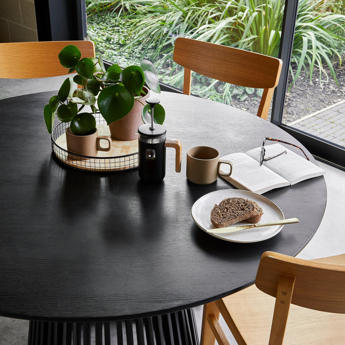 Willow Black Round Dining Table