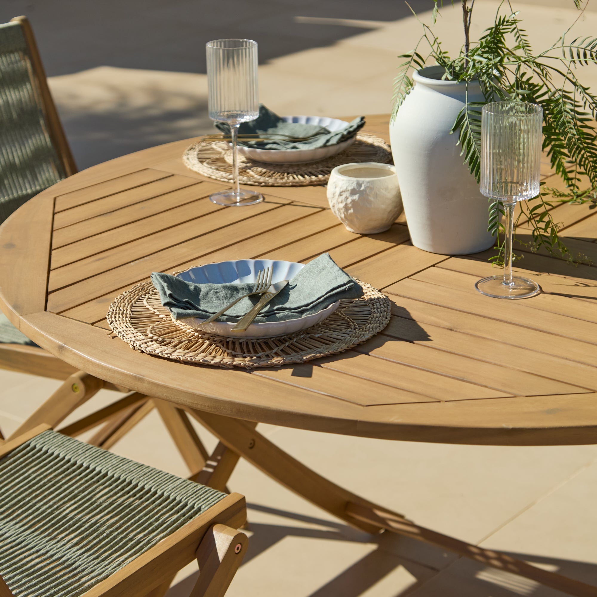 Ashby 8 Seater White Acacia Garden Dining Set with Cove Green Rope Chairs - 160cm - Image 2