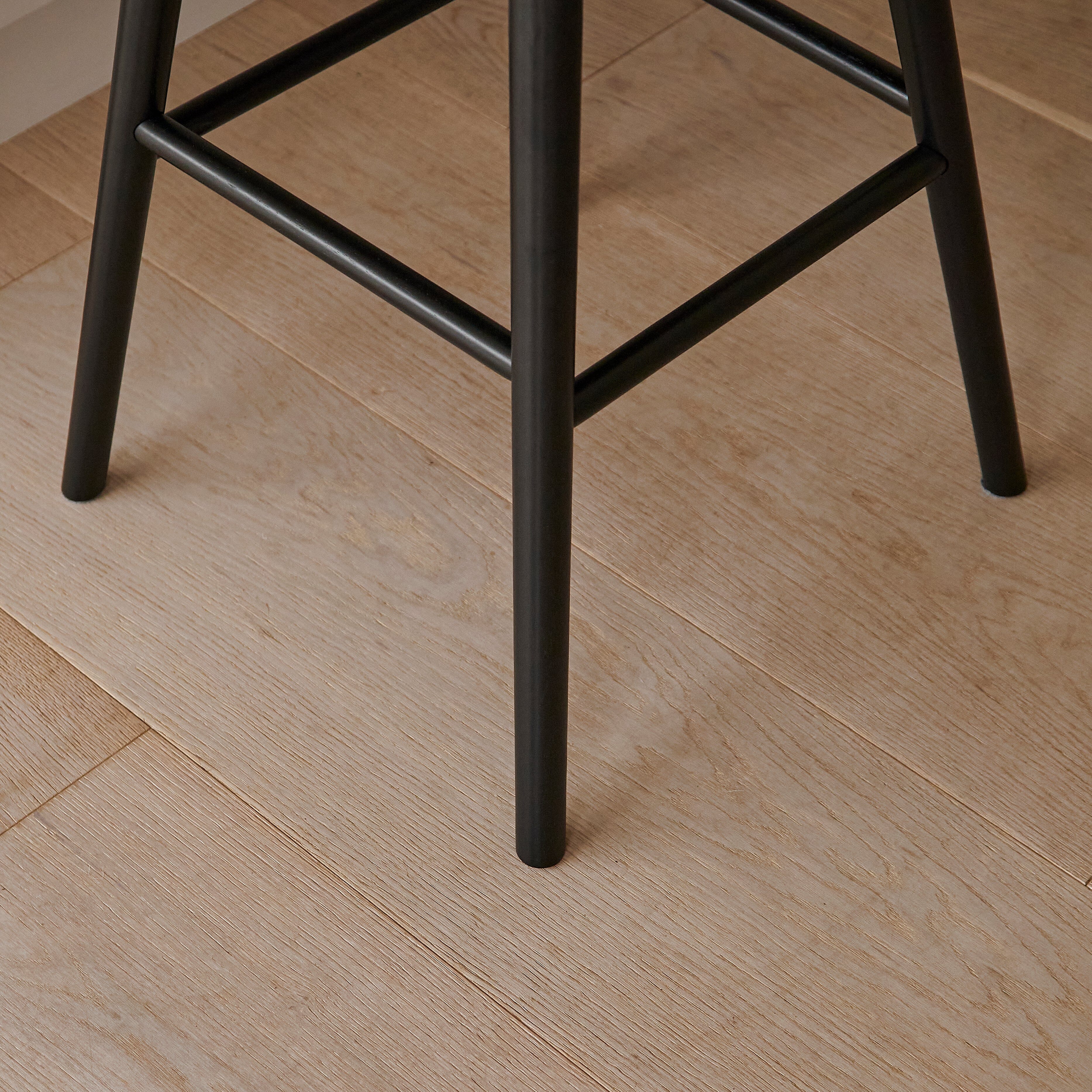 Marilyn Boucle Bar Stool - Black Legs - Image 10