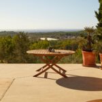 Ashby 8 Seater Wooden Round Garden Dining Set with Arms & Grey Parasol - 160cm - Image 3
