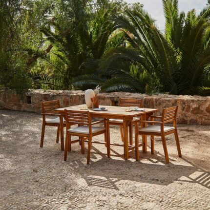 Aspen 4 Seater Wooden Extendable Garden Dining Set with Cushions