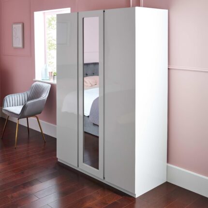 Outlet - Clemmie triple wardrobe - high gloss - white