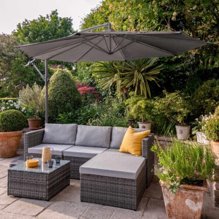 Weston 4 Seater Rattan Corner Sofa Set with Grey Lean Over Parasol & Base - Grey Weave