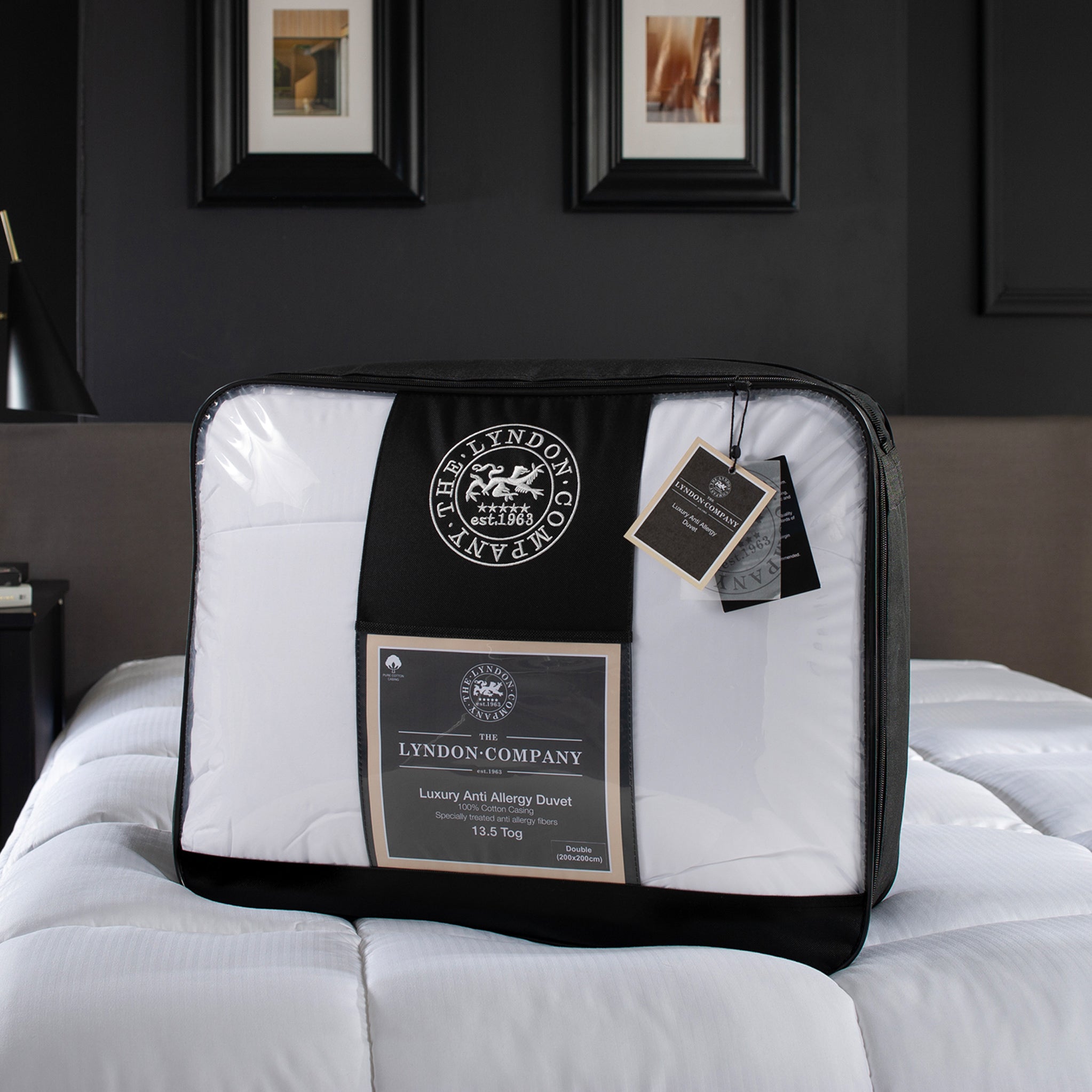 DEY0200-Anti-Allergy-13.5-Tog-Duvet-Life1 Luxury Anti Allergy 13.5 Tog Duvet - Image 1