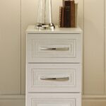 Killgarth 3 Drawer Bedside Table - Image 3