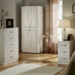 Killgarth 3 Drawer Bedside Table - Image 2