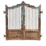 Light Blue Painted Teak Dog Gate From Gujarat - 19thC - Image 2