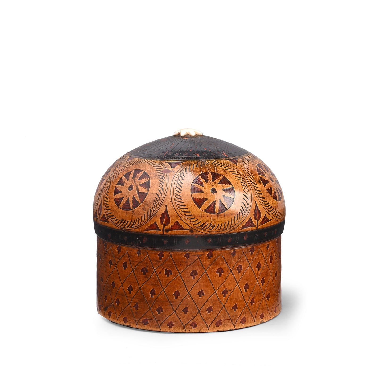 A02673 Scratchwork Lacquer Pot From Sindh - Ca 1900 - Image 1