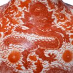 Large Porcelain Tianqiuping Dragon Vase - Kangxi Orange - Image 7