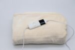 Cream Heated Electric Fleece Throw Blanket 120 x 160cm - Image 4