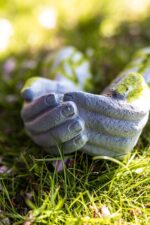 Resin Open Hands Bird Feeder - Image 7